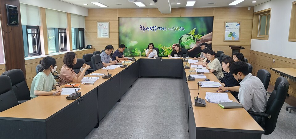 인천남부교육지원청이 부패취약분야 개선을 위한 협의회를 진행하고 있다. 사진/인천시 교육청 제공