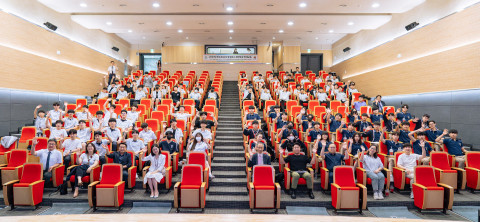 반도체 특성화고 계약학과 하계 교육 단체 사진, 사진/차세대융합기술연구원 제공