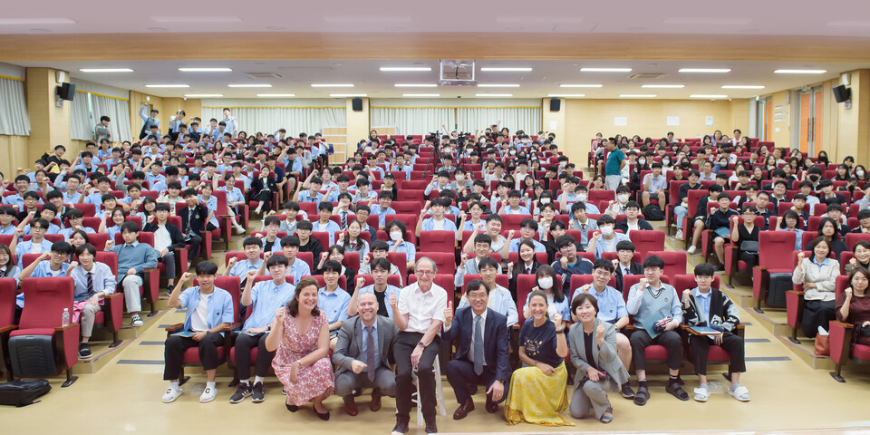인천과학예술영재학교, 노벨화학상 수상자 초청 특강, 사진/인천시교육청 제공