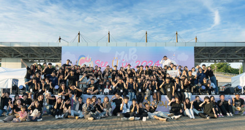 2023 마포구 청소년 페스티벌 참가 청소년들이 기념사진을 촬영하고 있다. 사진/시립마포청소년센터 제공