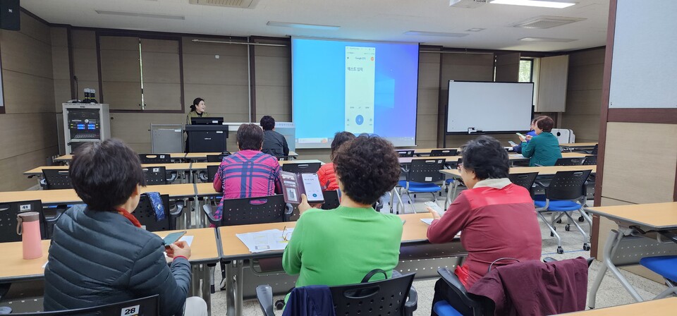 인천광역시교육청북구도서관, 디지털 문해교육 성료, 사진/인천시교육청 제공