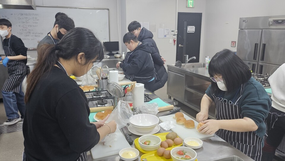 인천광역시교육청 특수교육지원센터, 경문실용전문학교와 꿈이음 진로직업 프로그램 운영, 사진/인천시교육청 제공
