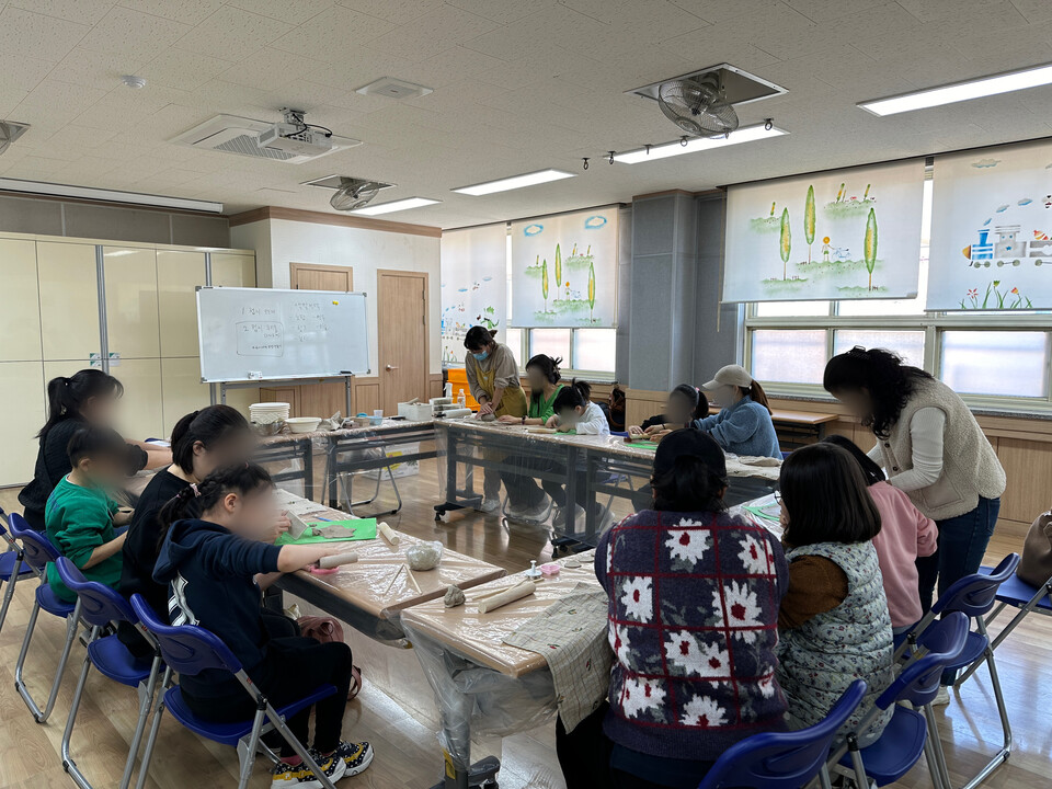 인천서부교육지원청 특수교육지원센터, 가족과 함께하는 요리·도예 프로그램 성료, 사진/인천시교육청 제공