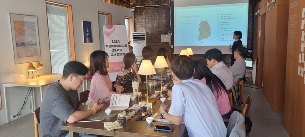 인천남부교육지원청,  학생맞춤통합지원 선도학교 교사 협의회 실시하는 중이다, 사진 / 인천남부교육지원청 제공