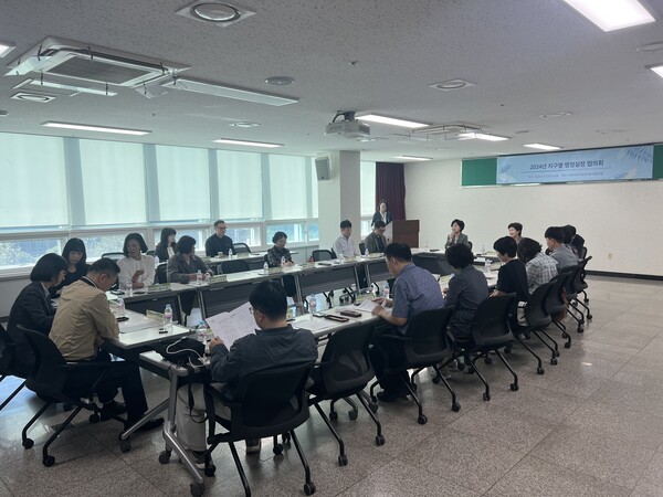 인천서부교육지원청,  유·초·중학교 행정실장 지구별 소통 협의회를 개최하는 중이다, 사진 / 인천서부교육지원청 제공