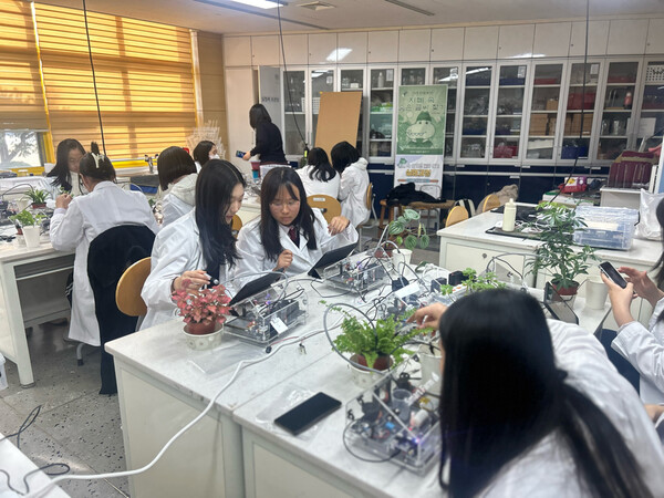 인천남부교육지원청,찾아가는 IoT 스마트팜 교실을 운영하였다. 사진 / 인천광역시교육청 제공