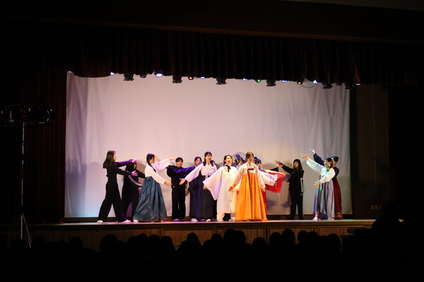 의정부여자중학교에서 학교 자율과정으로 뮤지컬 페스티벌을 개최하였다, 사진 / 의정부여자중학교 제공