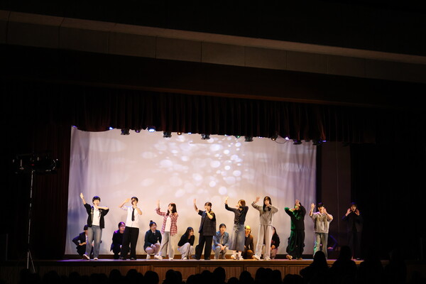  의정부여자중학교에서 학교 자율과정으로 뮤지컬 페스티벌을 개최하였다(하나의 별), 사진 / 의정부여자중학교 제공