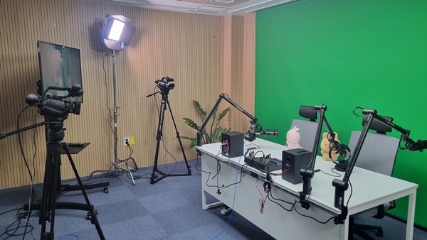 인천광역시교육청주안도서관이 미디어 스튜디오 '이음'을 운영한다, 사진 / 인천광역시교육청주안도서관 제공