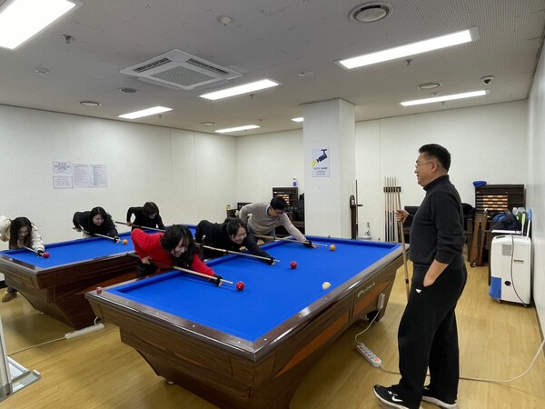 경기도교육복지종합센터에서 2025년 제1기 교직원 강좌를 운영하는 중이다, 사진 / 경기도교육복지종합센터 제공