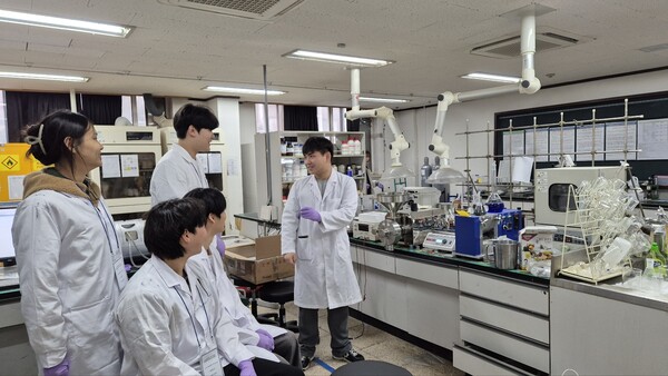 ​포천 공유학교에서 겨울방학 프로그램을 진행중이다, 사진 / 경기도교육청 제공