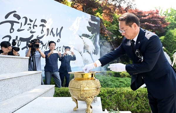 유정복 인천광역시장이 제69주년 현충일 추념식을 진행 중이다, 사진 / 인천광역시청 제공