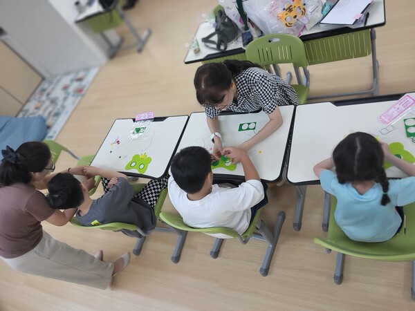 특수교육대상 학생을 위한 ‘따뜻한 손길, 찾아가는 돌봄프로그램’을 운영 중이다, 사진 / 인천북부교육지원청 제공