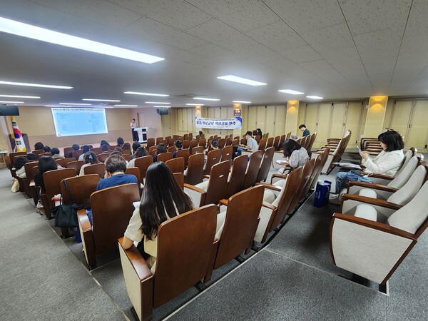 ‘2025학년도 중등 진로교육 역량강화 연수’를 운영 중이다, 사진 / 인천광역시교육청 제공