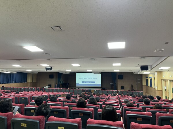 전 직원을 대상으로 '청렴 실천' 캠페인과 연수를 진행 중이다, 사진 / 인천광역시교육청 제공