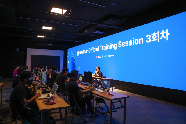 애즈원은 지난 4일 본사 쇼룸에서 진행된 ‘NovaStar Training Session’ 3회차를 성황리에 마쳤다고 밝혔다, 사진 / 애즈원 제공
