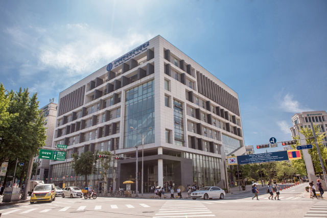 사이버한국외대가 9월 13일(토) 대학 사이버관에서 임태희 경기도교육감 초청 콜로퀴엄 및 영어학부 졸업생 진로특강을 개최한다, 사진 / 사이버한국외대 제공