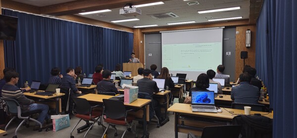  ‘2025 미래형 디지털 리더십 역량 강화 직무연수’를 운영 중이다, 사진 / 경기도교육청미래과학교육원 제공