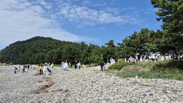 총 4,726톤의 해양쓰레기를 수거하며 청정 해양환경 조성에 박차를 가했다, 사진 / 인천광역시청 제공